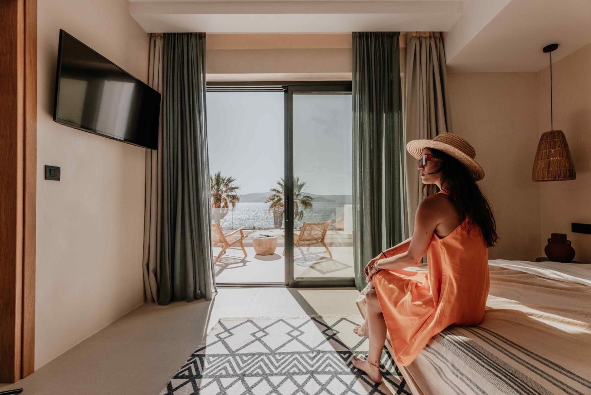 Ostrako Beachside Suites Agia Anna  Luaran gambar